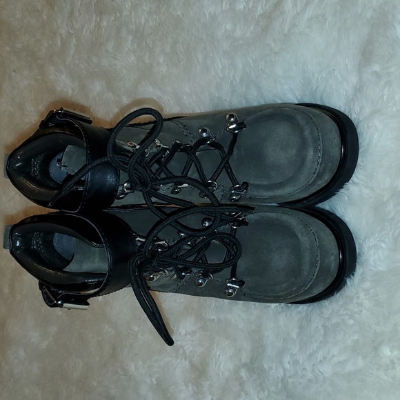 Ninewest‎ smokino platform boots - Picture 2 of 11